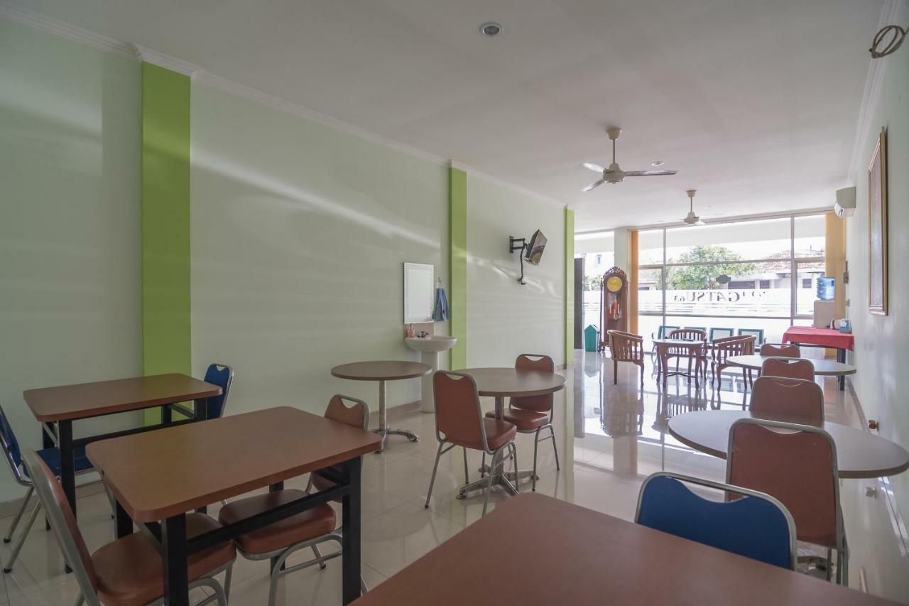 Hotel Reddoorz At Gatot Subroto Lampung Bandar Lampung Exterior foto
